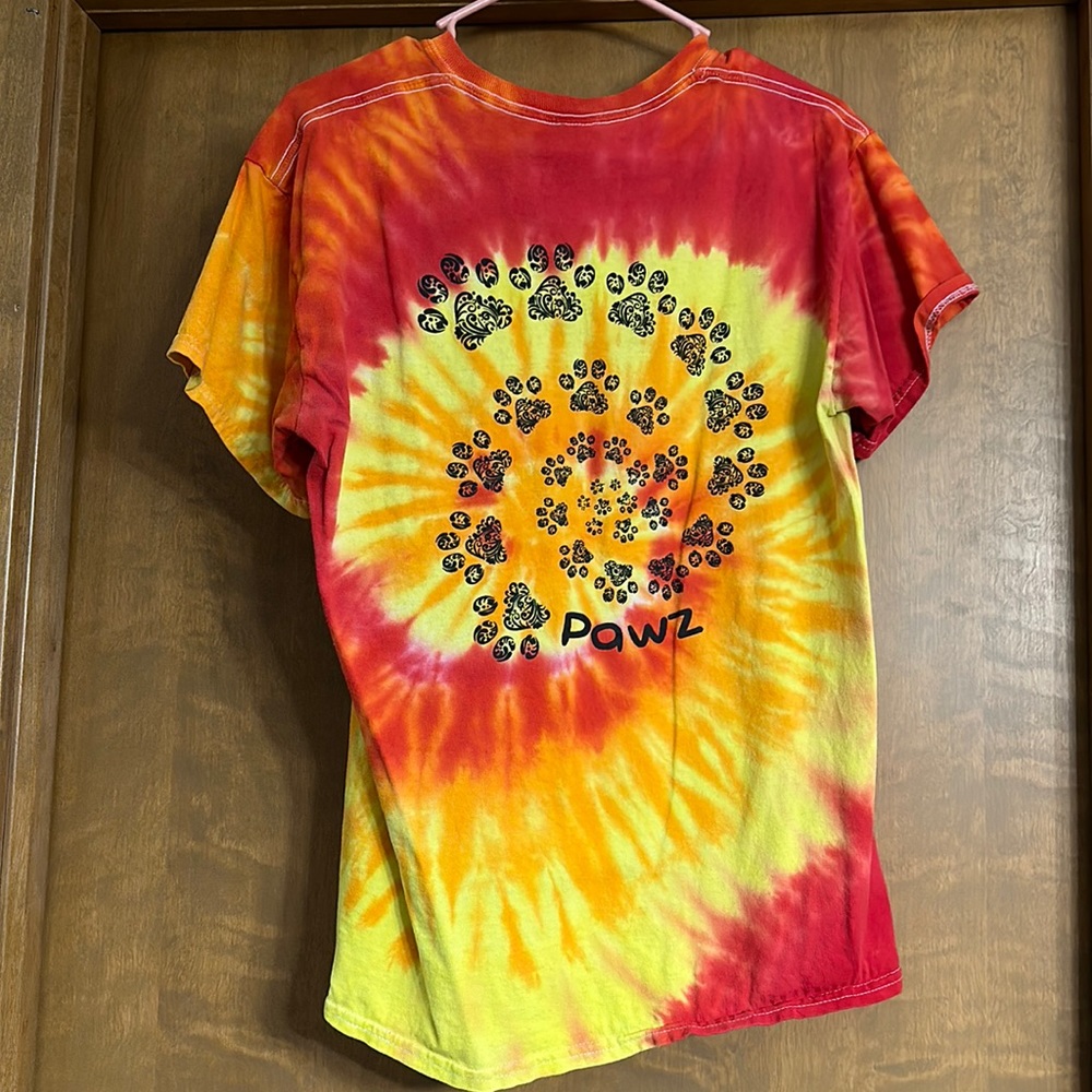 PAWS T- Shirt